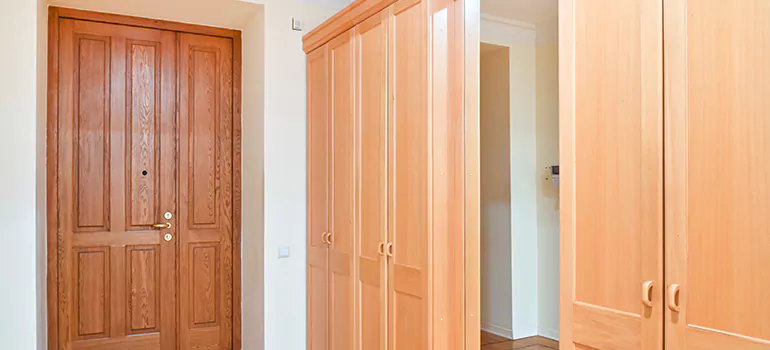 Glass Closet Door Repair in Egypt Lake-Leto, FL